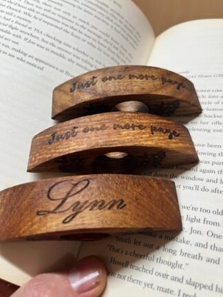 Kiaat Thumb Book Reader – One-Handed Page Holder